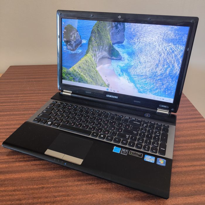 Ноутбук Samsung NP-RC530-S04RU