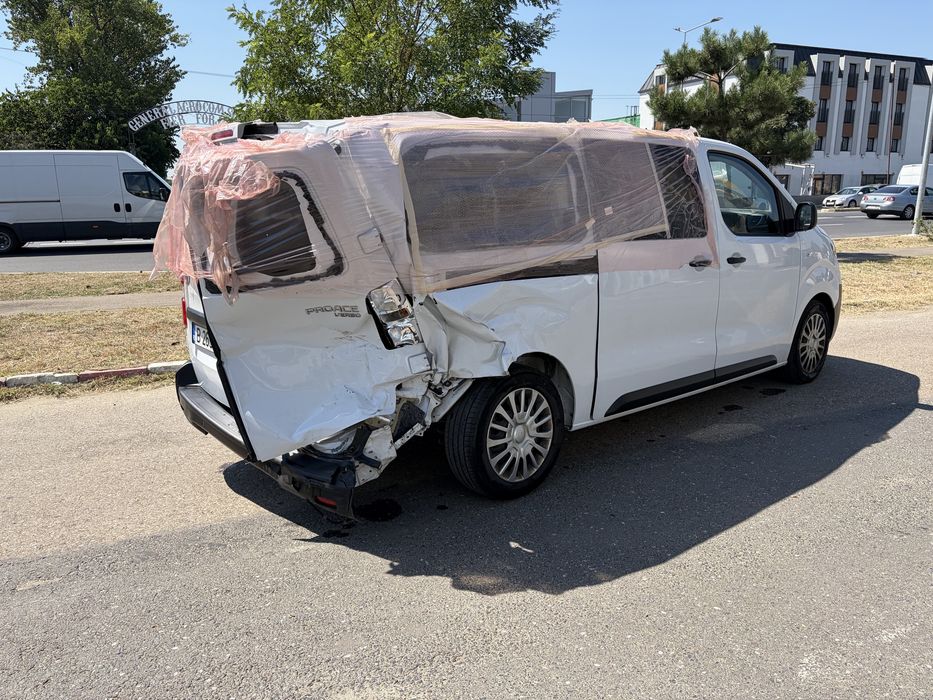 Toyota Proace verso 2024 avariat