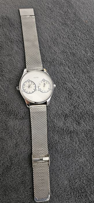 Ceas barbatesc  Guess dual-time : 2 cadrane independente 43 mm
