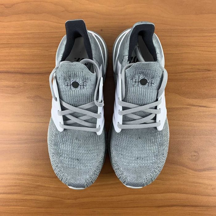 Оригинални маратонки *ADIDAS ULTRABOOST 20 James Bond 007 * EU40