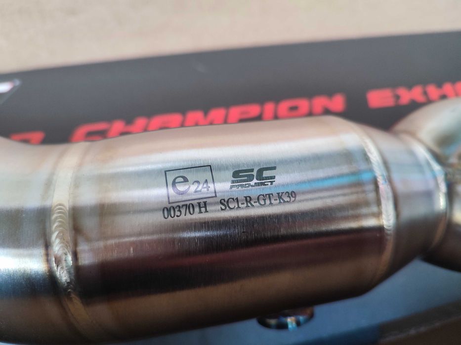 Продавам цяла генерация SC-PROJECT за Kawazaki Z650 (2017-2019)