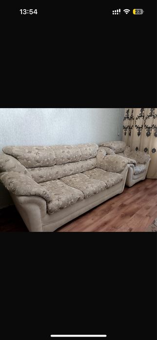 Диван и кресло в нормальном состоянии