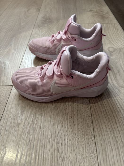 Маратонки Nike за момиче