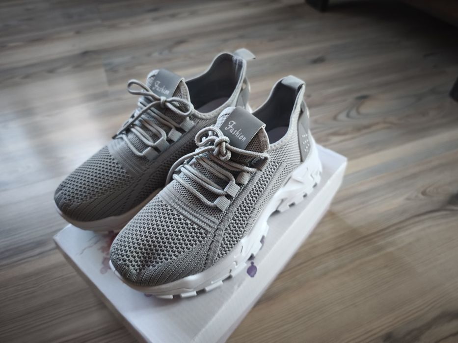 Маратонки 37 номер