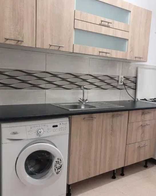 Дава се под наем Едностаен апартамент в Пловдив, Център - 27 кв.м за 147.9 € - Снимка #3