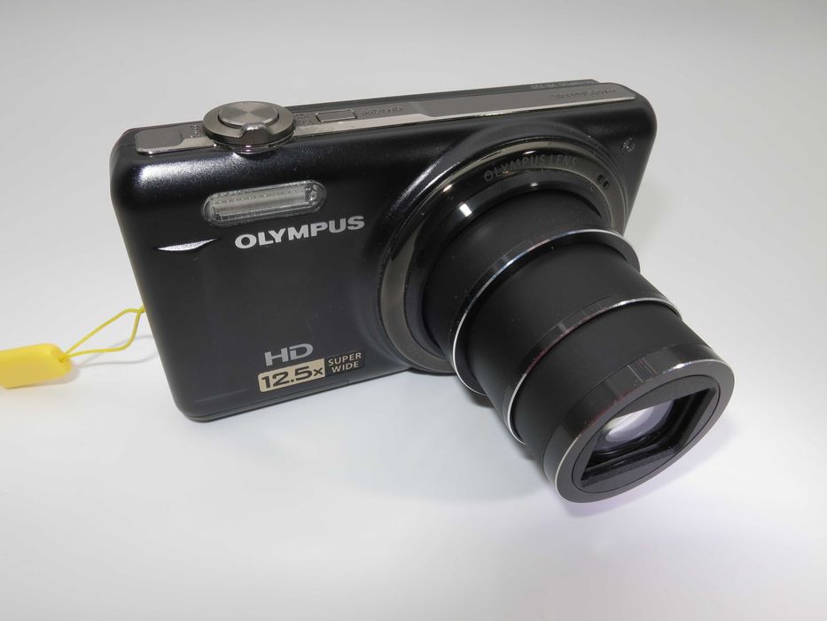 Olympus VR-325 компактен цифрова фотоапарат, дигитална камера с голям оптичен зум 12х, 14MP, отлично състояние като НОВО