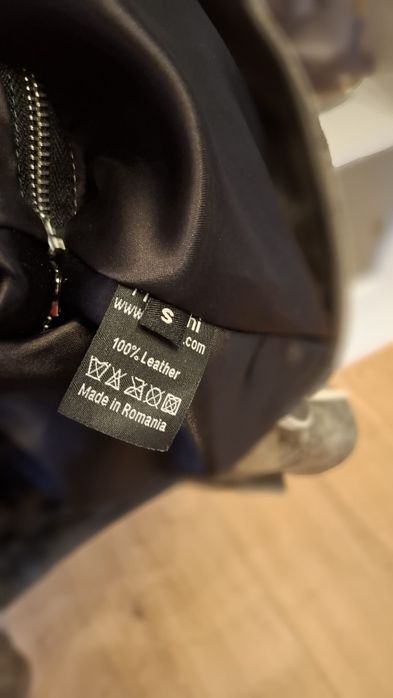 Geaca de piele noua Manokhi