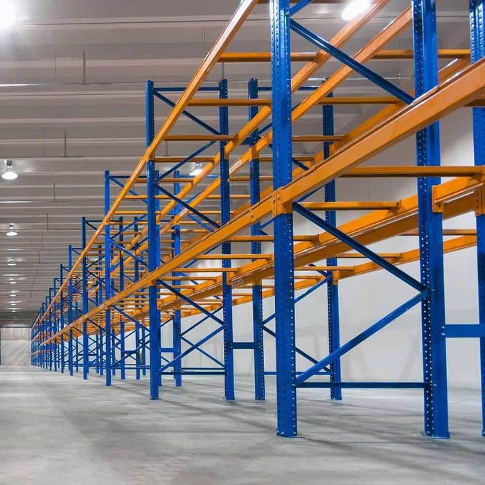 Rafturi metalice depozitare Euro paleti L2.7M-L3.6M