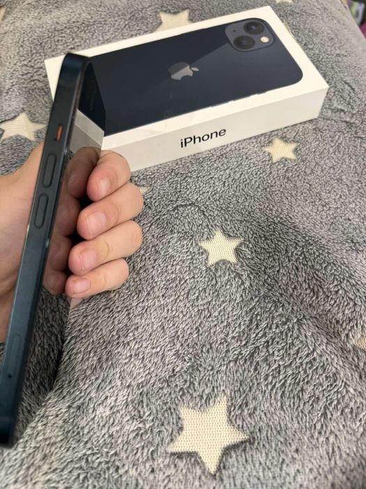 Продавам iphone13