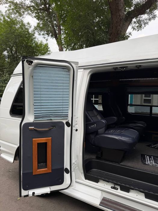 Ford Econoline Antikvar Noyob Madel