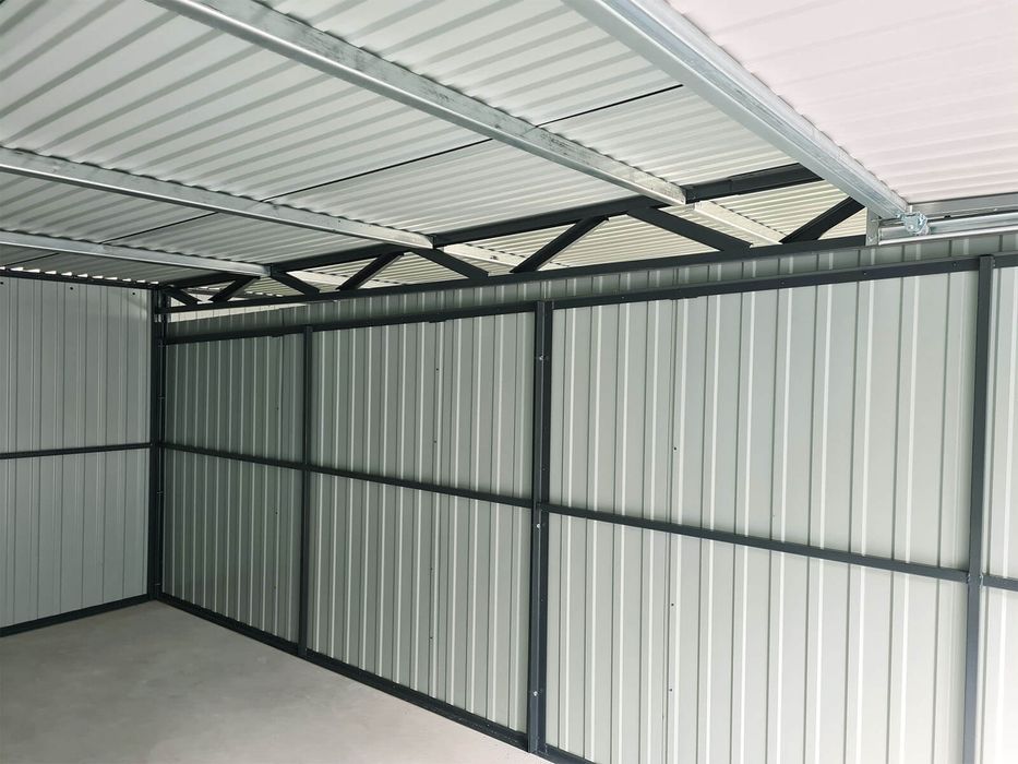 Garaj metalic din panouri sandwich 3.5 x 6m