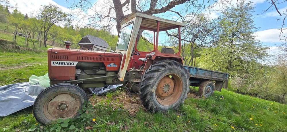 Vând tractor carraro
