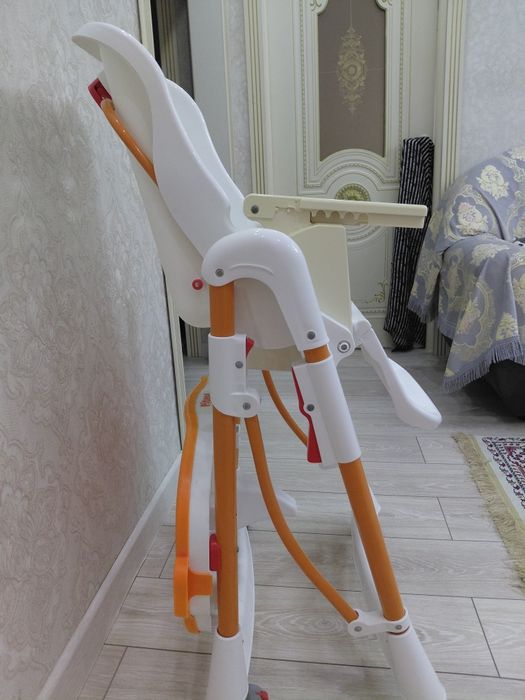 Стол детский для питания