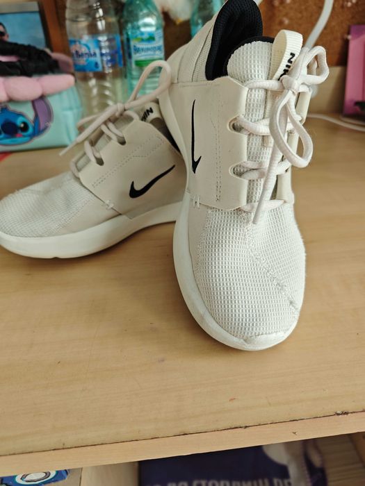 Маратонки NIKE номер 36