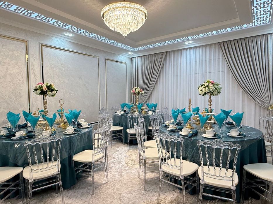 Столы и стулья с посуды