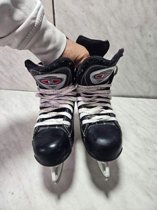 Patine 1012 hochei hockey Easton  marime  34-35 ( 22  cm)