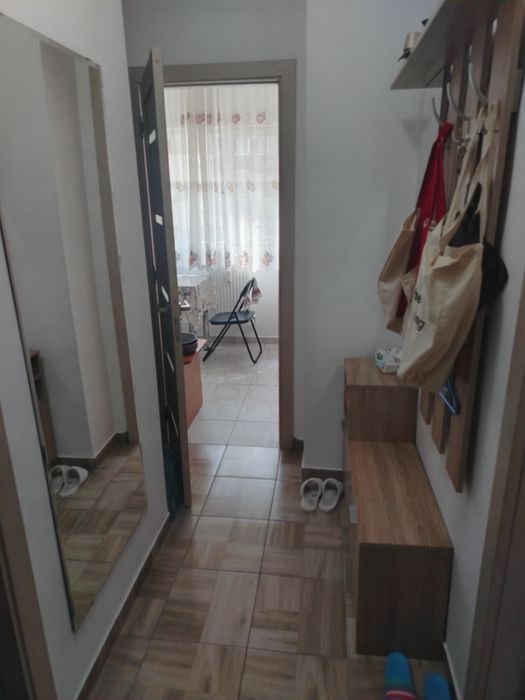 Vând garsoniera  renovata
