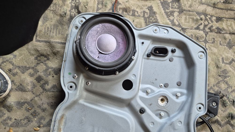 Механизми Стъклоповдигач за VW тоаран 2003- 2010г