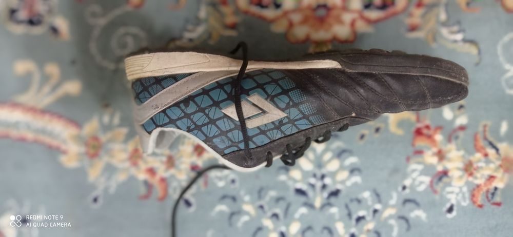 Футбольные бутсы