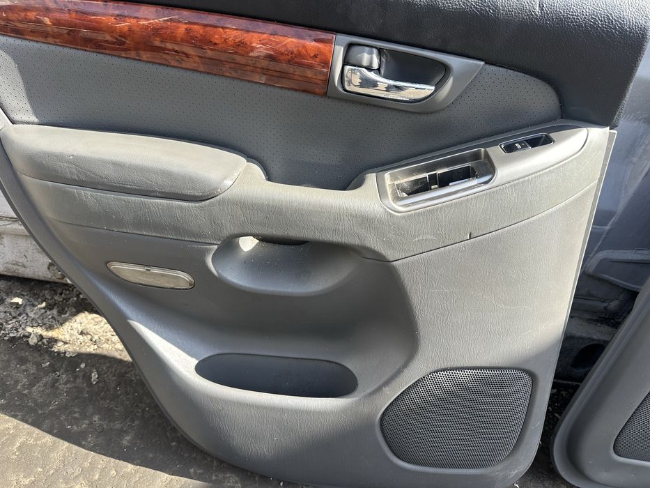 Обшивка двери на Прода 120