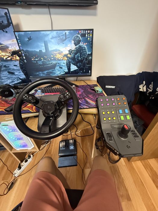 Echipament complet Logitech G Heavy Farm Sim Controller