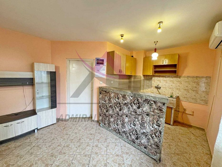 Дава се под наем Двустаен апартамент в Варна, Окръжна болница - 56 кв.м за 358 € - Снимка #1