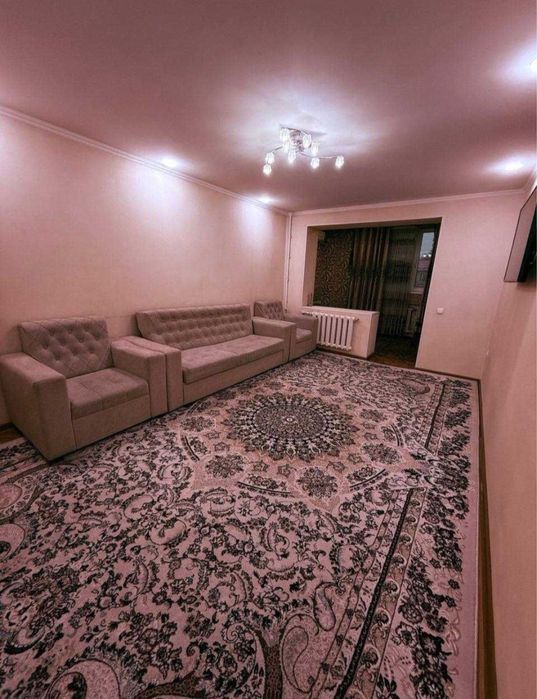Чиланзар 77 серия Продается 2в3 комнатная квартира 60кв. Все раздельно