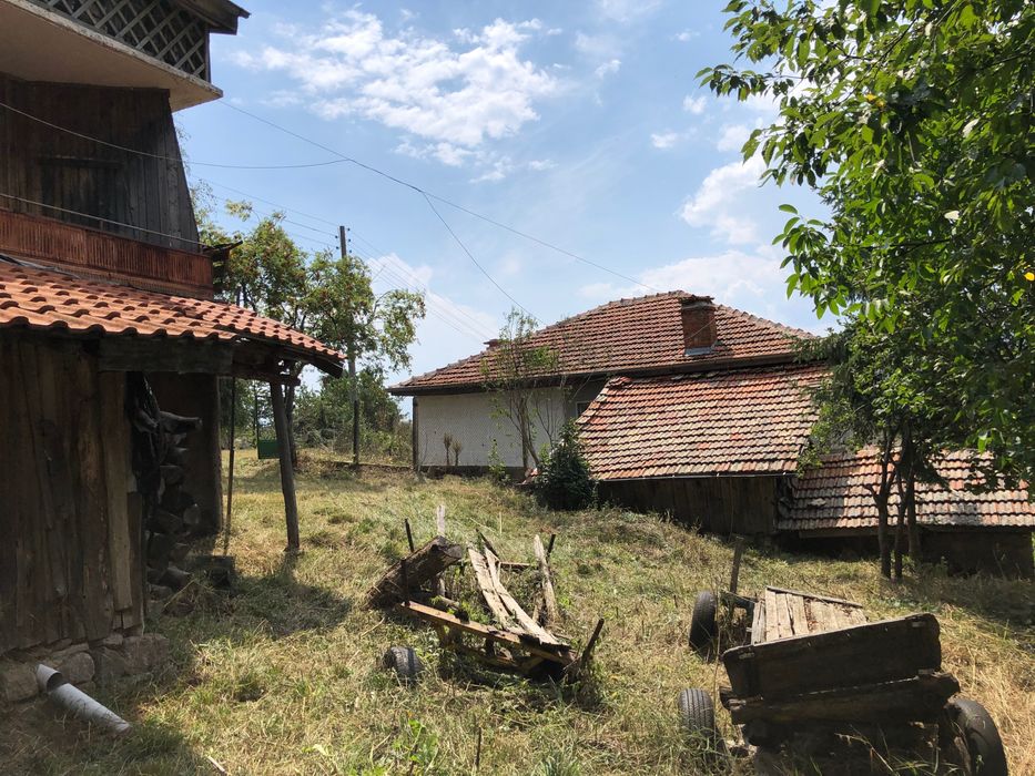 Къща Равногор Атолука