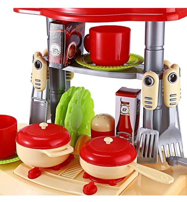 ПРОМО! Детска кухня с аксесоари звуци и светлини КОМПЛЕКТ