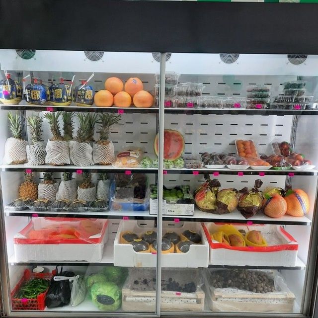 Витрини холодильник НОВЫЙ