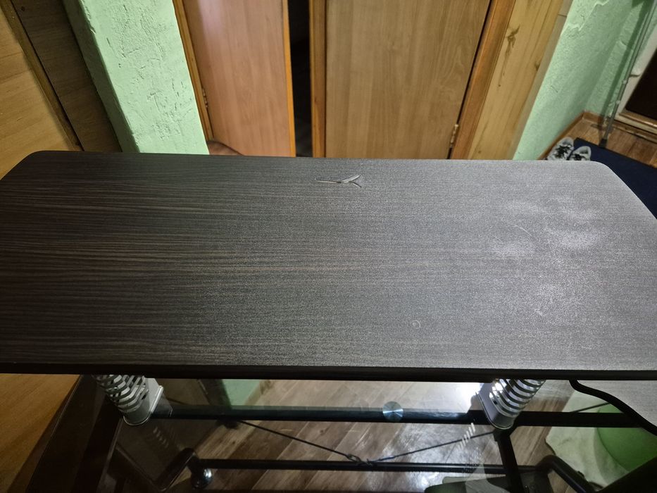 Продам стол компьютерный 120*59