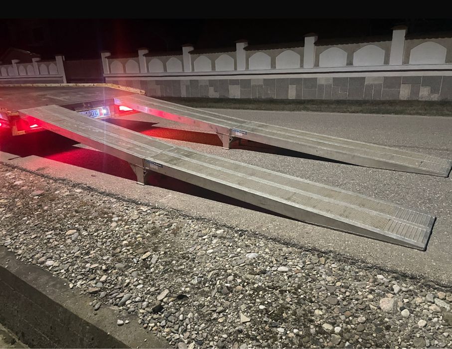 Cale /rampe pentru utilaje din 2 bucati .