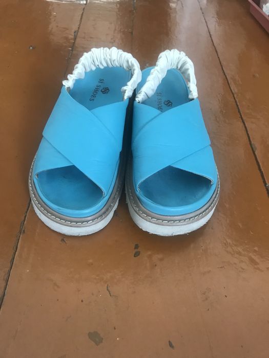 Сандали женские