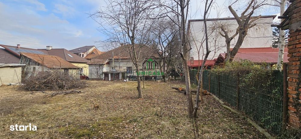 Casa Centru/ 4 camere / teren 920mp