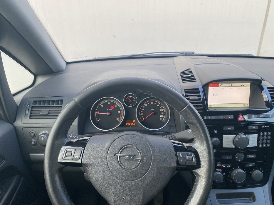 Opel Zafira An 2011 Motor 1.7 Diesel 125cp 7 locuri!