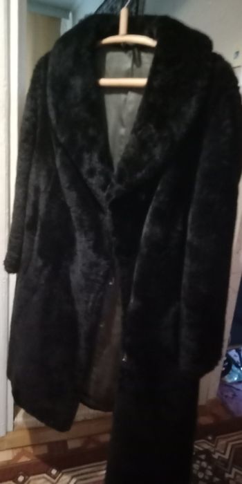 Продом  полушубок