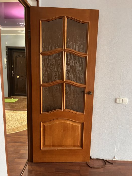 Двери деревянные