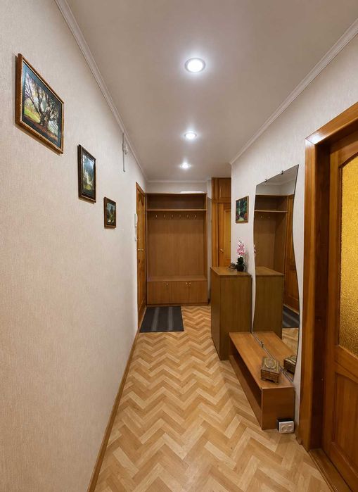 Продам 2 комнатную квартиру