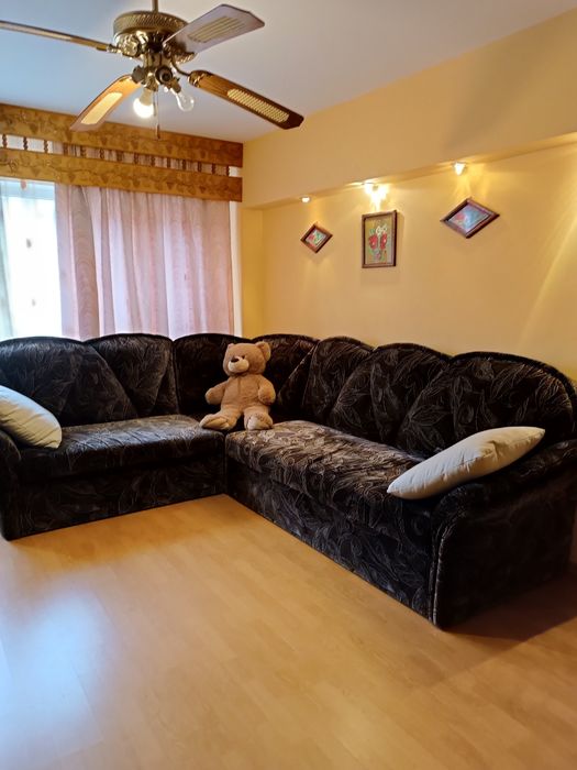 Vând apartament decomandat