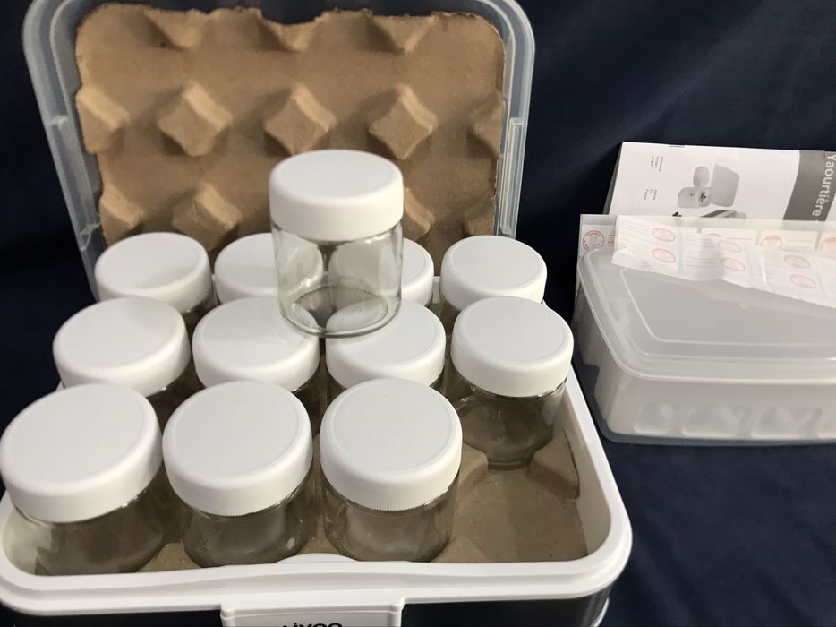 Машина за кисело мляко Livoo