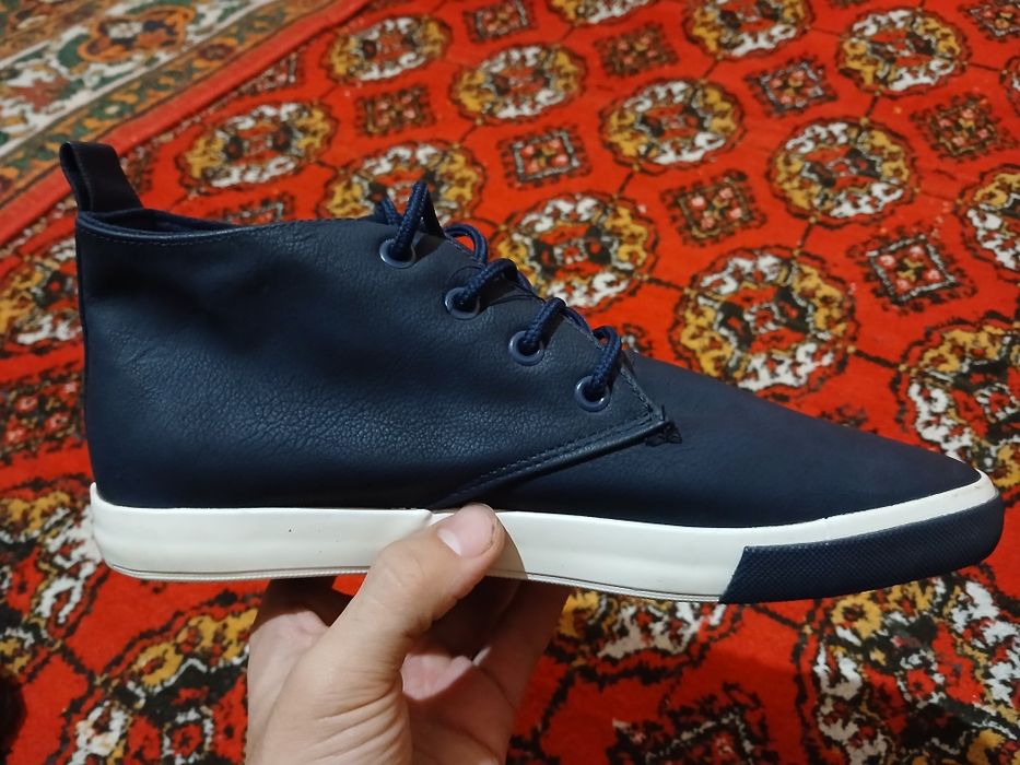 Polo brendidan qoʻjali va sifatli oyoq kiyim.RASSIYA Mahsuloti