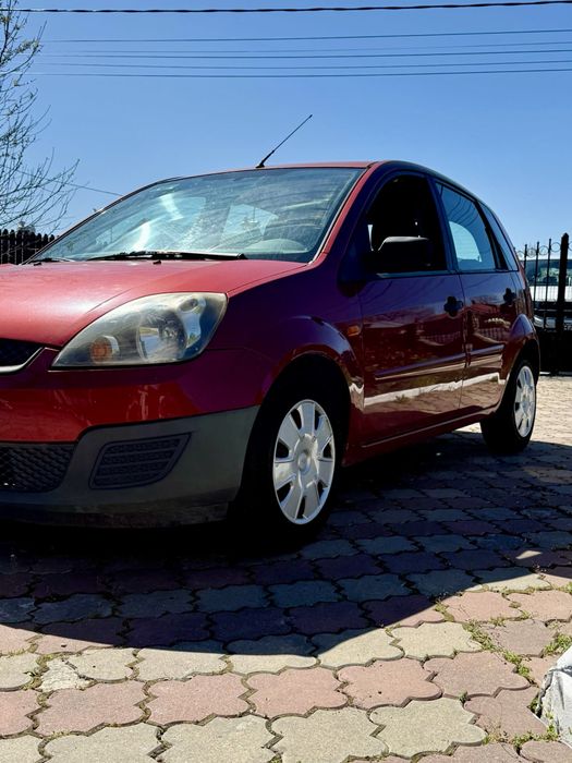 Ford Fiesta 1.3 benzina / Proprietar