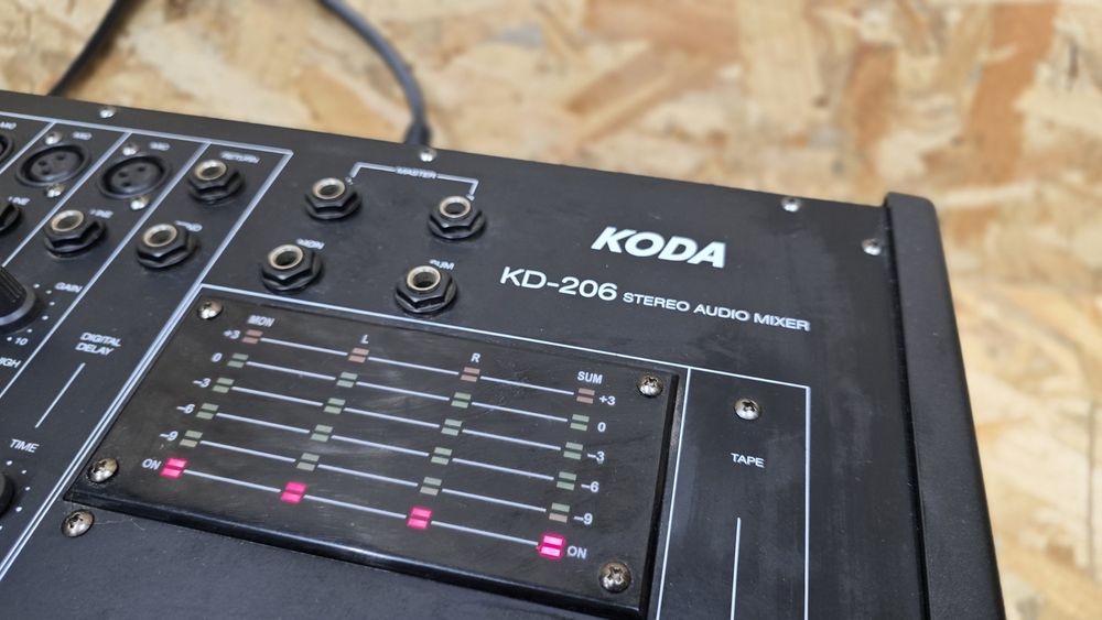 Аудио миксер Koda KD-206