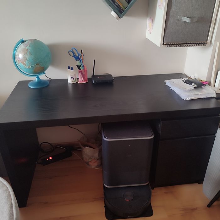 Бюро Malm Ikea, 140x65