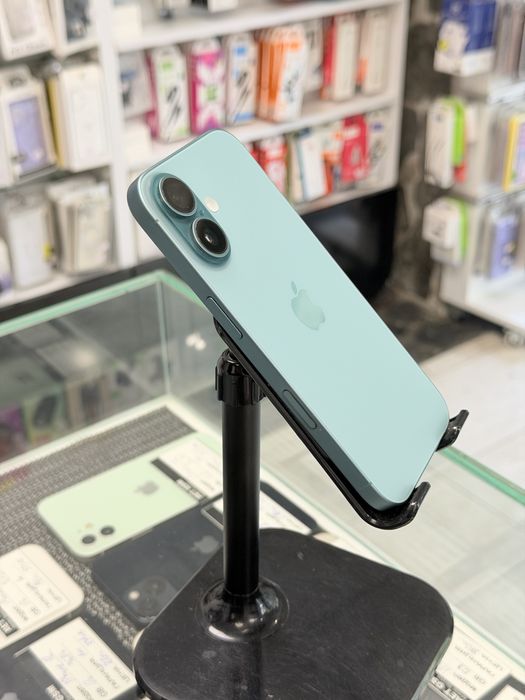 Apple iPhone 16 128GB Teal