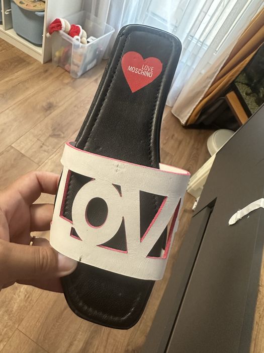 Оригинални чехли Moschino