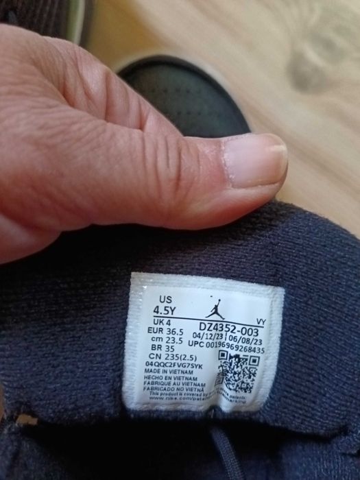 Маратонки Air Jordan, 36,5 номер