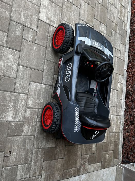 Vand masinuta electrica audi copii