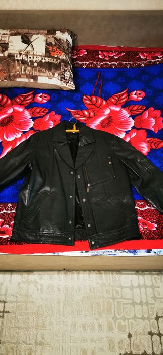 Продам куртку зимнюю, для подростка