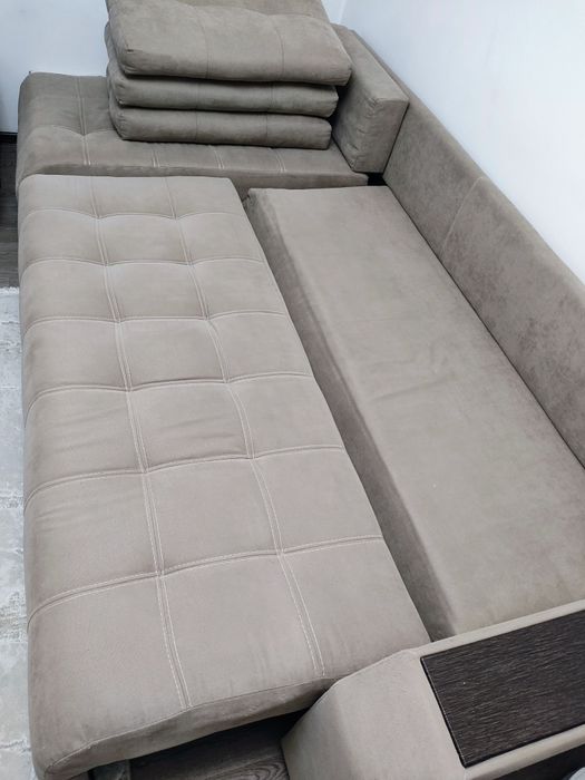 Продам диван угловой 300х140см